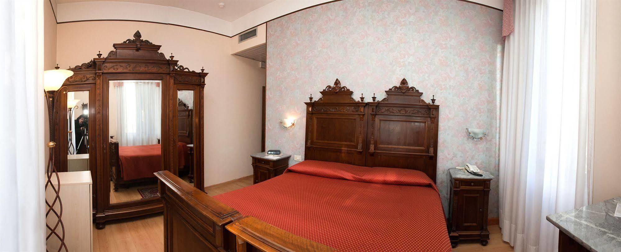 Park Hotel Le Magnolie Badia Polesine Exterior foto